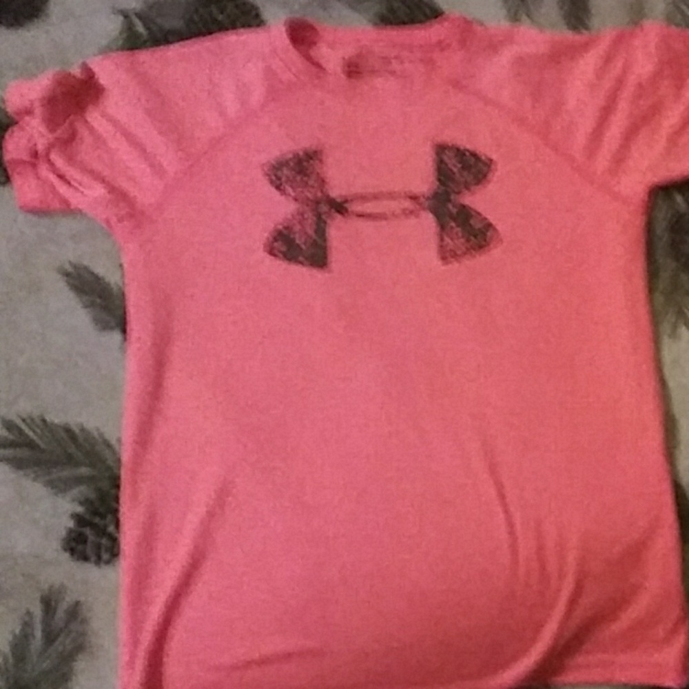 Under Armour boys youth small orange shirt.